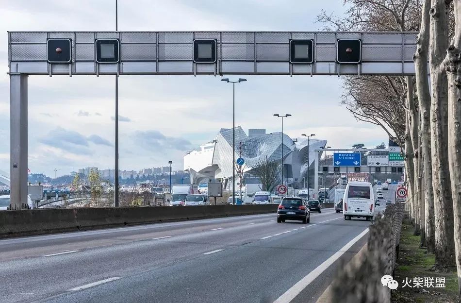 国内外优秀大学校园设计作品，看看别人的大学可以有多美