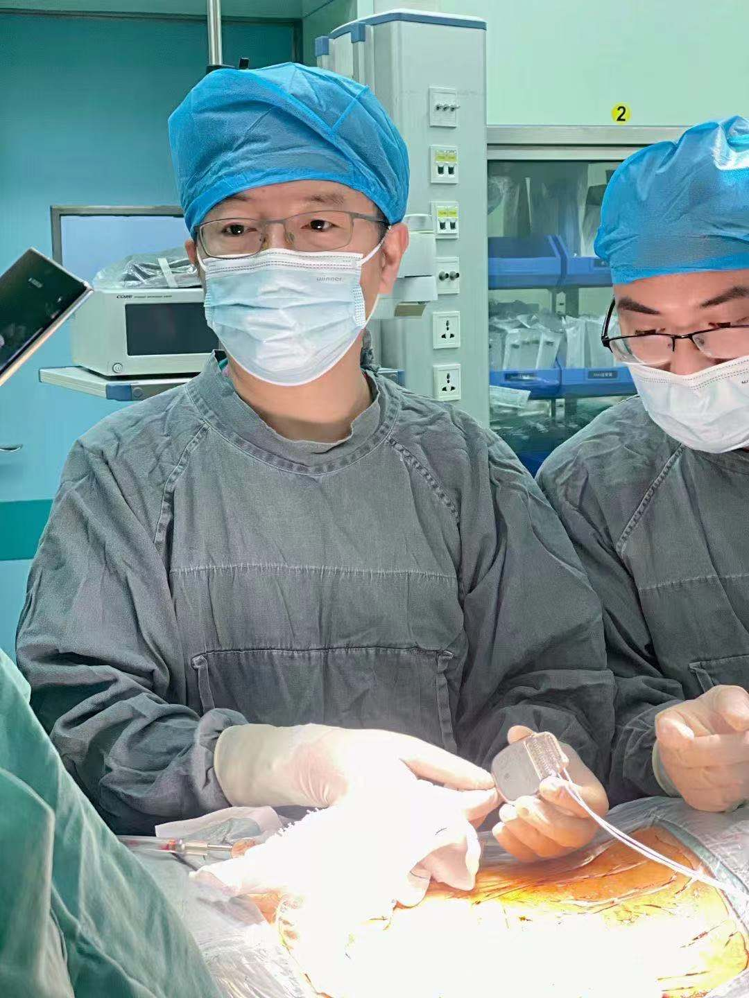 中国100万脊髓损伤患者新福音！湖北首例截瘫患者脊髓电刺激植入手术成功实施