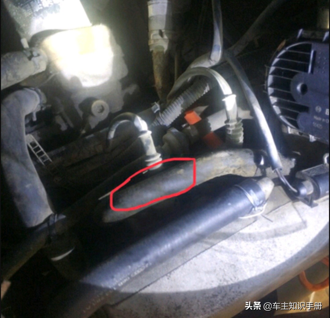 行驶16万公里的大众帕萨特怠速抖动，更换单向阀后轻松解决