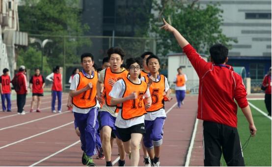 教育部通知，体育“分值”将与语数英相同，家长表示：别折腾了