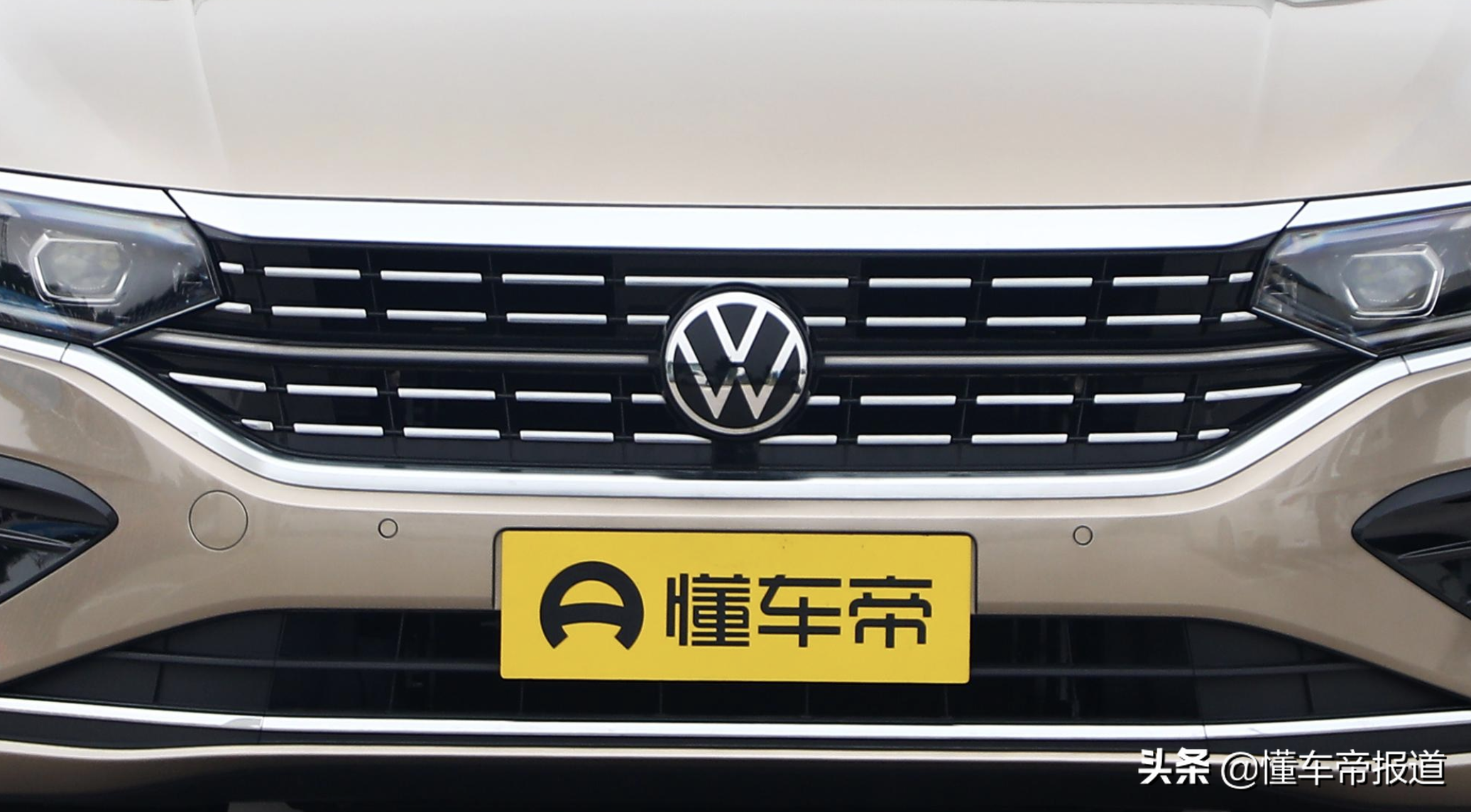 新车｜大众新款帕萨特开启预售，提供两种外观风格，本月下旬上市