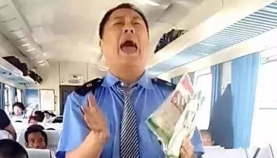 每个中国人心里，都有一段绿皮火车的记忆