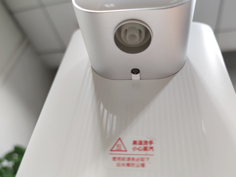 不要再用壶烧水了，3秒即热，4挡水温，心想抗菌即热饮水机轻触版