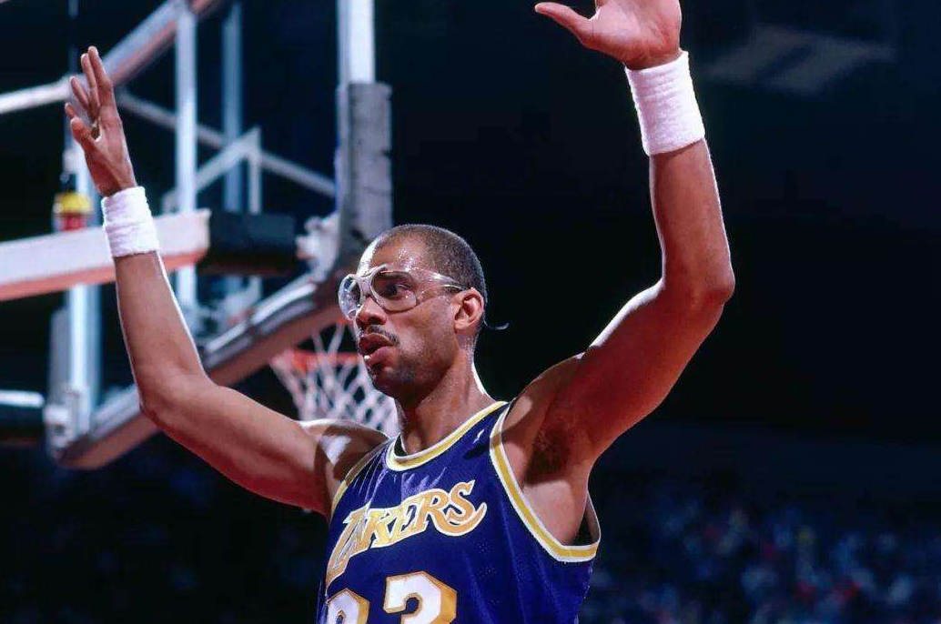 nba的分数为什么那么高（NBA生涯最高总得分38387，是怎么做到的？现役还有人能超越吗？）-华海博客