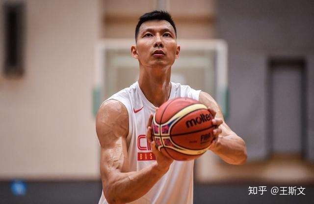 易建联到底在nba什么水平(如果把巅峰期的易建联放到现在的NBA，他能打出什么水准？)