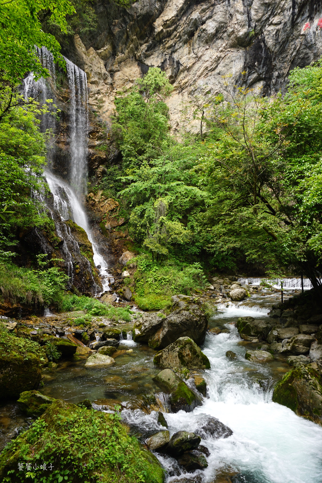 大自然最奇的景色，大瀑布穿山，秀美又壮观——神农架自驾行(6)