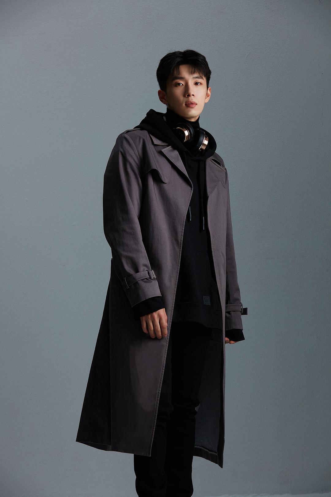 曹杨《机场》:用声音诠释情感的演技派歌手