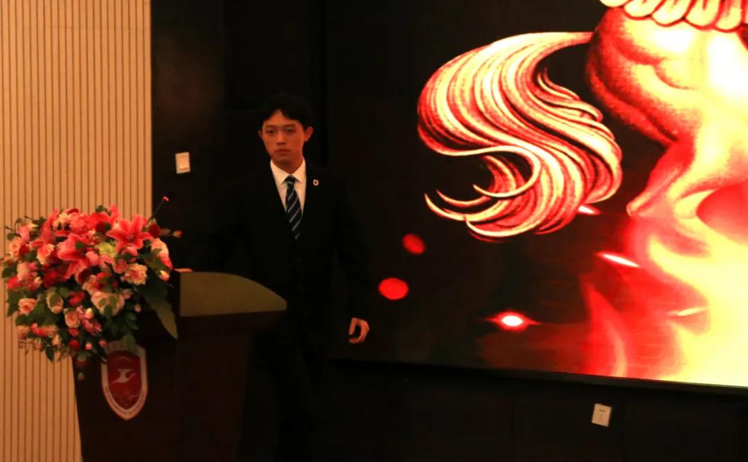 知云时代 | 厦门工学院职业教育学院IT服务专业授机仪式