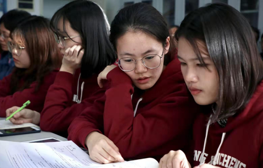 适合女生报考的专业，未来就业前景广阔，薪资待遇也很可观