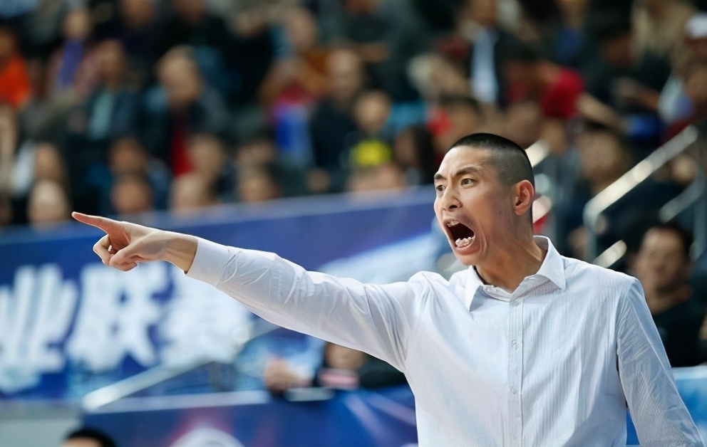 為什么cba教練罵人（CBA賽場邊上“罵聲”一片！主教練的另類文化，真的好嗎？）