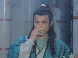 歪瓜裂枣的丑男别尬演美男了，“剑眉星目”的绝世美男只服这7位