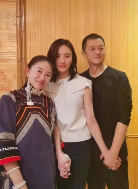 李亚鹏个人资料（李亚鹏的璀璨情史靠帅气征服了7个女人）