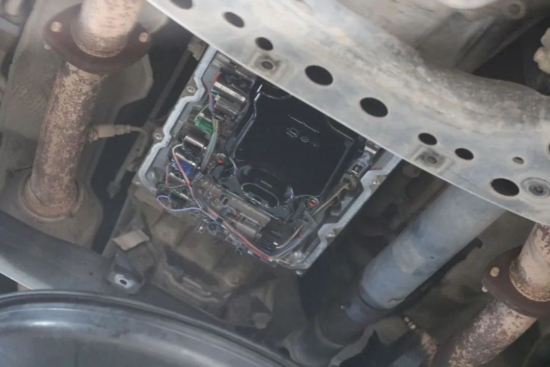 整备“底盘残废”的雷克萨斯LX570，让车主见证奇迹