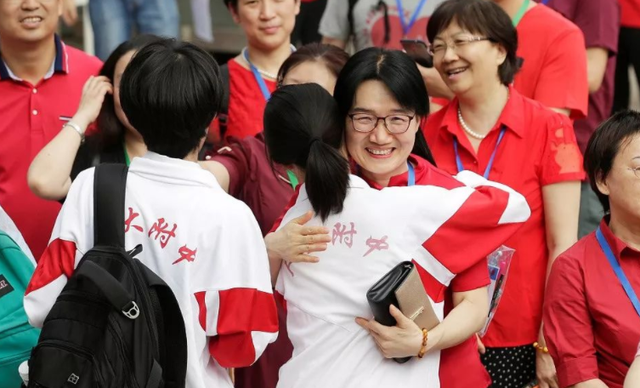 2022年高考新增“复读生限制”，部分考生欲哭无泪，上大学变难了