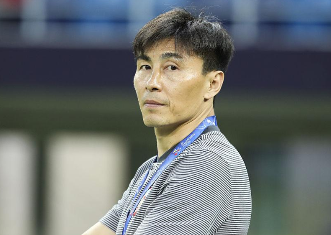 李玮峰和范志毅谁厉害(曾被球迷捧上天,在世界杯单防大罗的李玮峰,巅