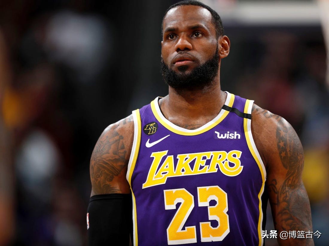 nba篮球大师最佳阵容(21世纪NBA最佳阵容：詹科领衔一阵，姚明位置被约基奇挤掉)