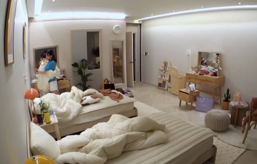 韩国缺德综艺！4对分手情侣同住交换恋人，网友：尴尬又刺激