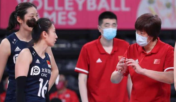 2019年女排世界杯中国对日本录像(中国女排3-0再胜日本队，虽一局31-29，日媒评论却有种绝望的感觉)