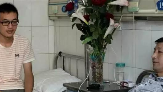 父亲重病，负债累累，瘦弱少年扛起一个家，历经坎坷终圆梦清华