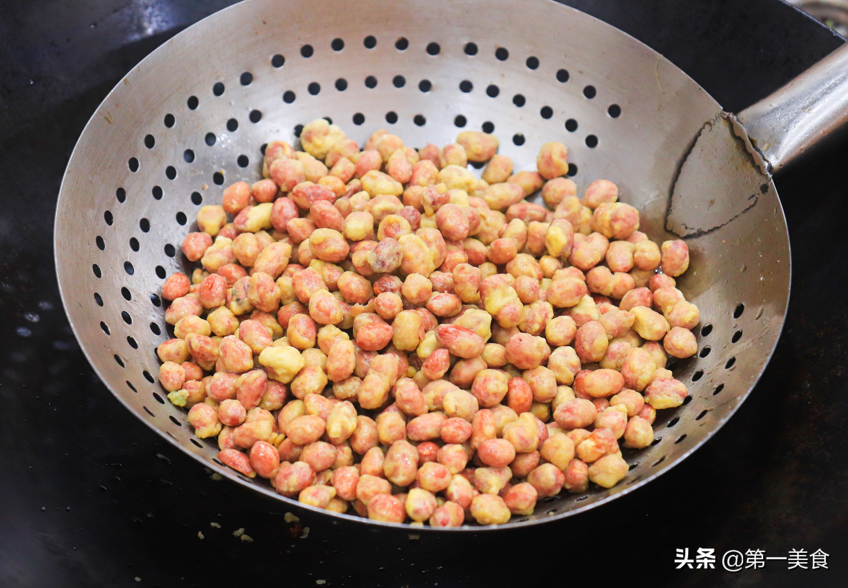 油炸花生米的做法,油炸花生米的做法視頻