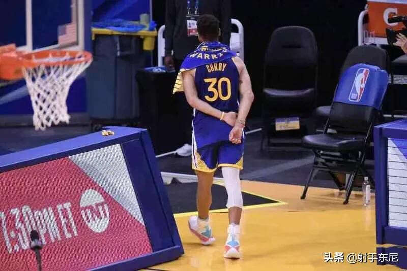 nba哪些球员单场超60分(NBA历史上的得分狂人，细数单场60 得分英雄榜)