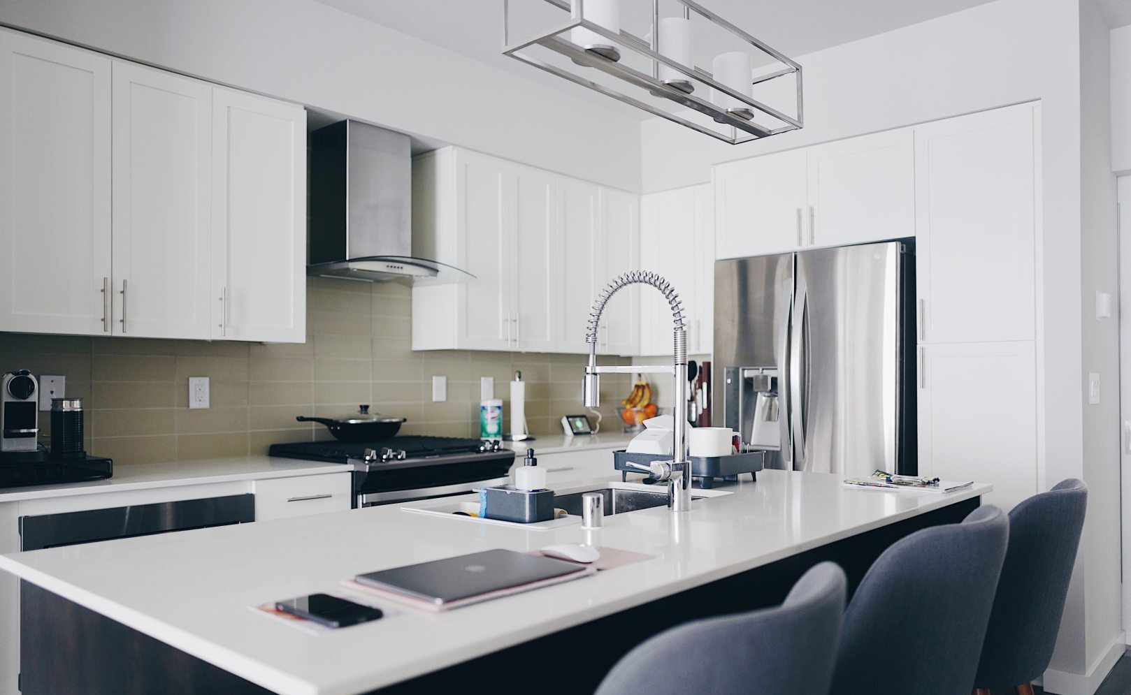 开放式厨房好不好(开放式厨房好不好怎么解决油烟问题) - 武陵观察网