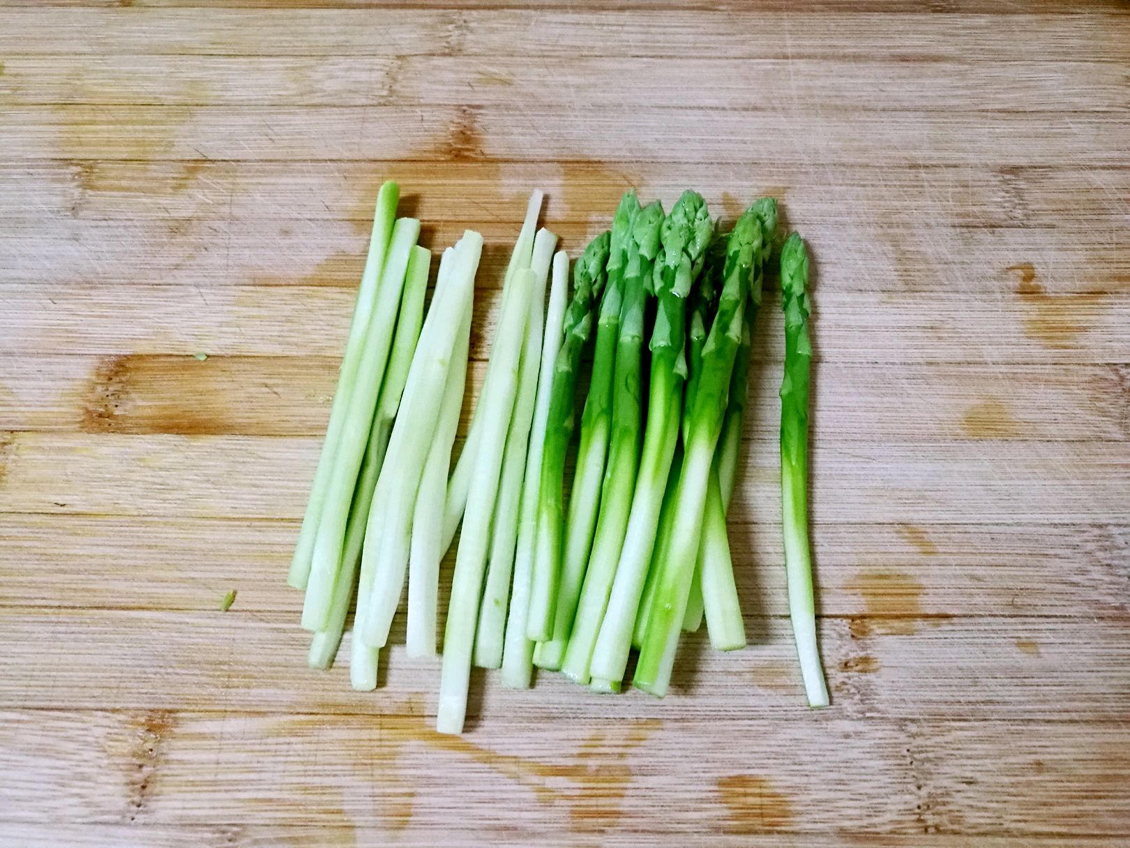 图片[3]-【芦笋培根炒茶树菇】做法步骤图 减肥的朋友可以吃-起舞食谱网