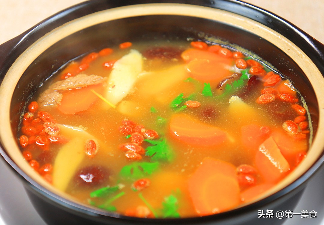 天冷了，推荐3道汤的家常做法，汤汁鲜美，冬天越喝越暖和