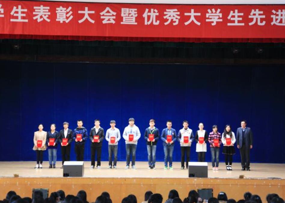 大学期末考试成绩多少算优秀？从这三方面来判断，你就懂了