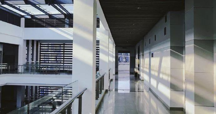 熬夜旷课打游戏的爽日子到头了！国内大学终于取消本科“清考”了