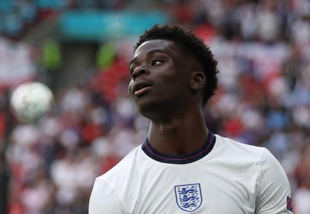 萨卡有可能成为沃尔科特（卡拉格希望贝克汉姆辅佐索斯盖特，萨卡的国脚之路可能会遇到困境）