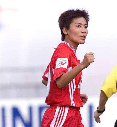 国家队出场125场,攻入25球,退役后一直在北京女足担任教练刘爱玲,1967