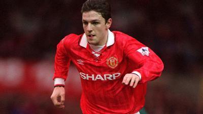 英格兰飞翼李·夏普拥有过人足球天赋及身体素质,曾是英国足球界一颗