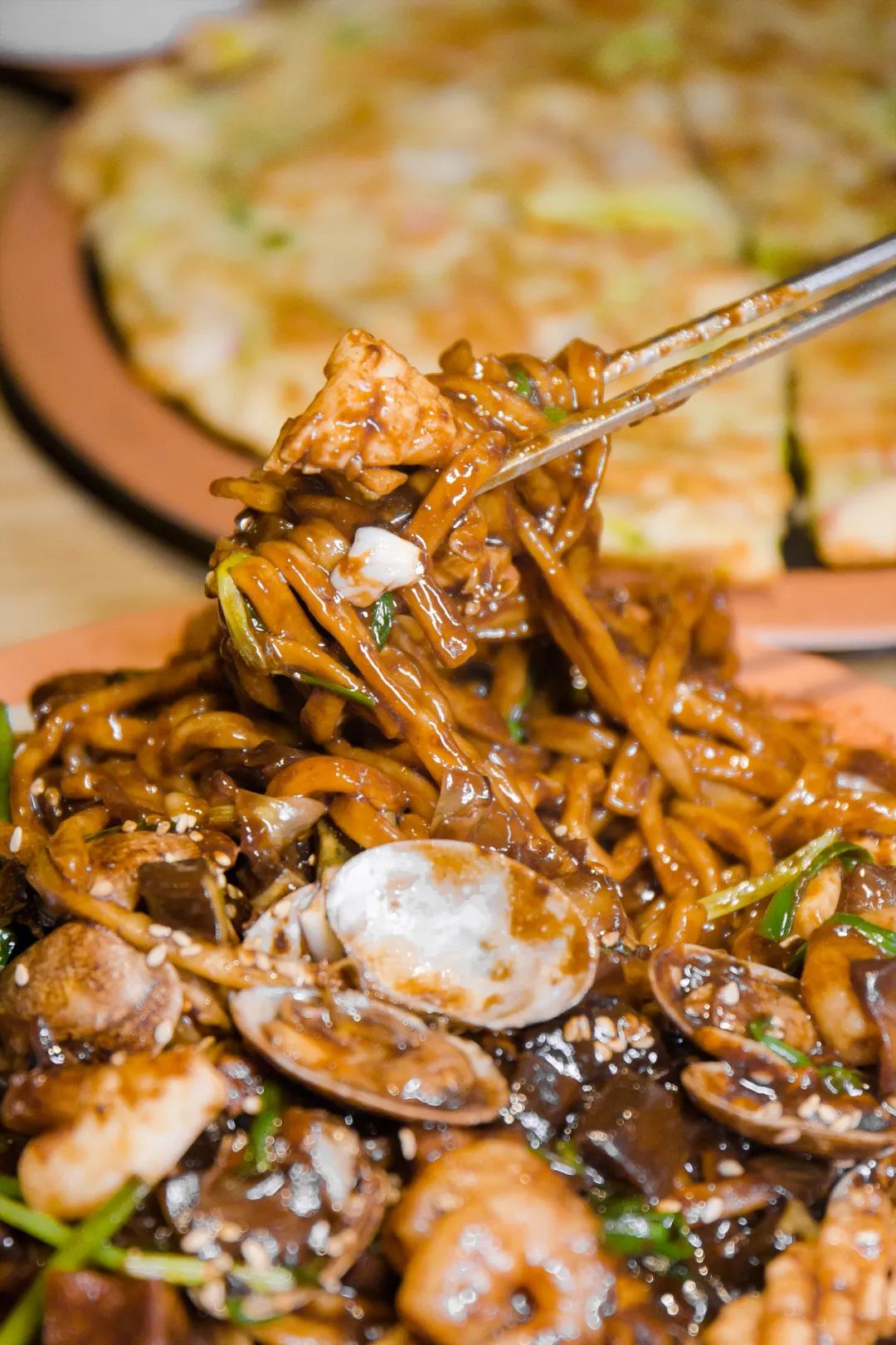 南京高校后街Battle战，一街更比一街香