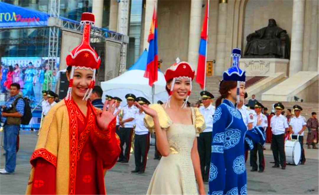 坐拥80多种矿产资源，经济却愈加惨淡，蒙古国未来何去何从？