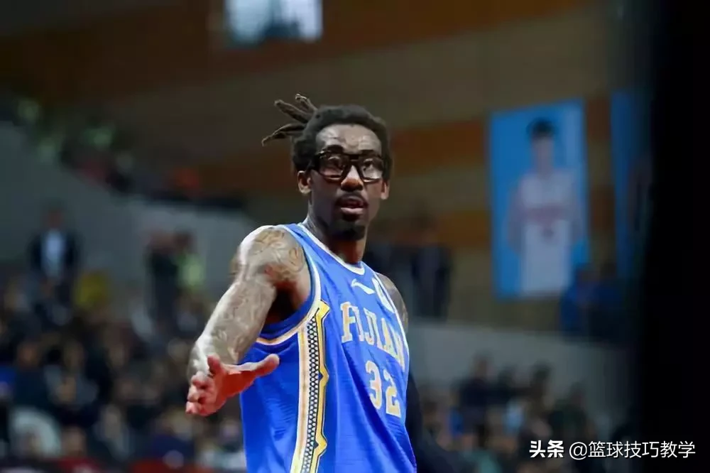 布莱切为什么不能打nba(NBA的球星不一定适合CBA，当年的NBA球星，如今连CBA都不要了)