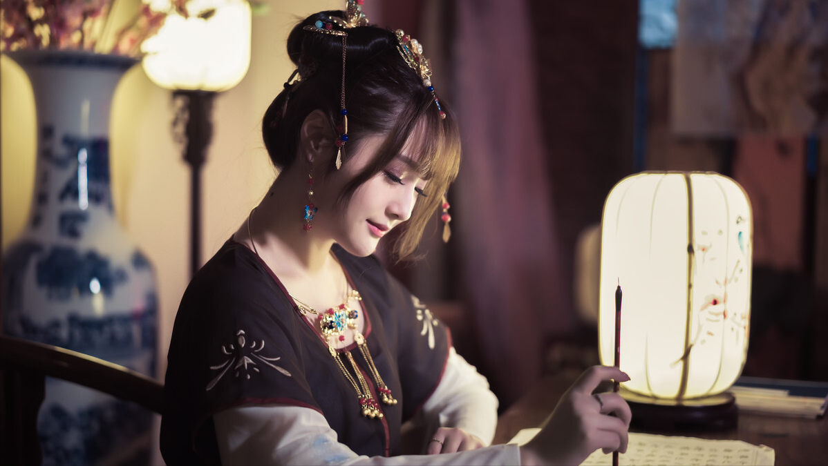 beenle 冰清玉洁的名字 10级 icey 就是"冰" y,纯净对不对 10级 angle