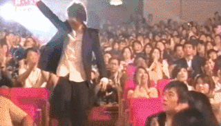 被迫屠榜热搜的林俊杰，凭什么让全世界都无法拒绝