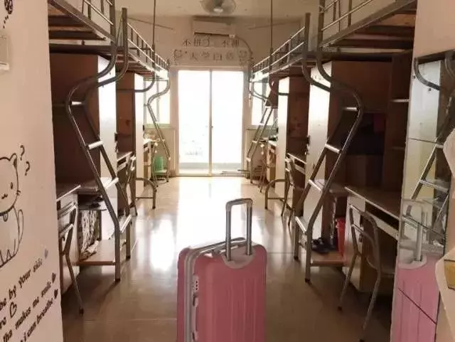 福建省内专科宿舍哪家强?看完小编想申请包年入住!
