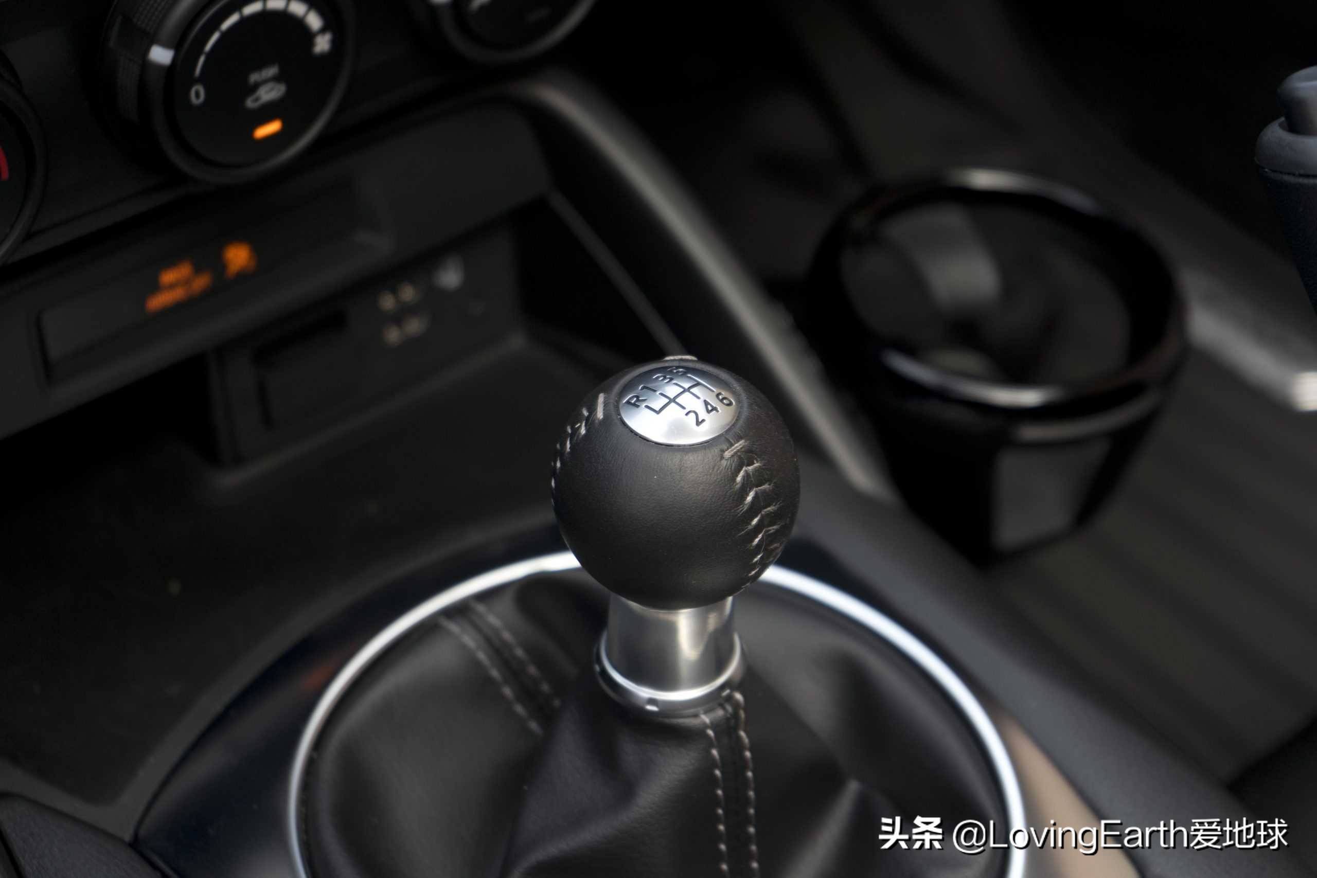 2020年马自达MX-5 GS：大多数人能负担得起的敞篷跑车
