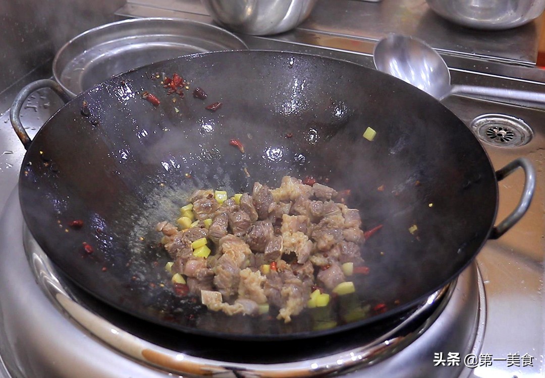 土豆燉牛腩,土豆燉牛腩的家常做法