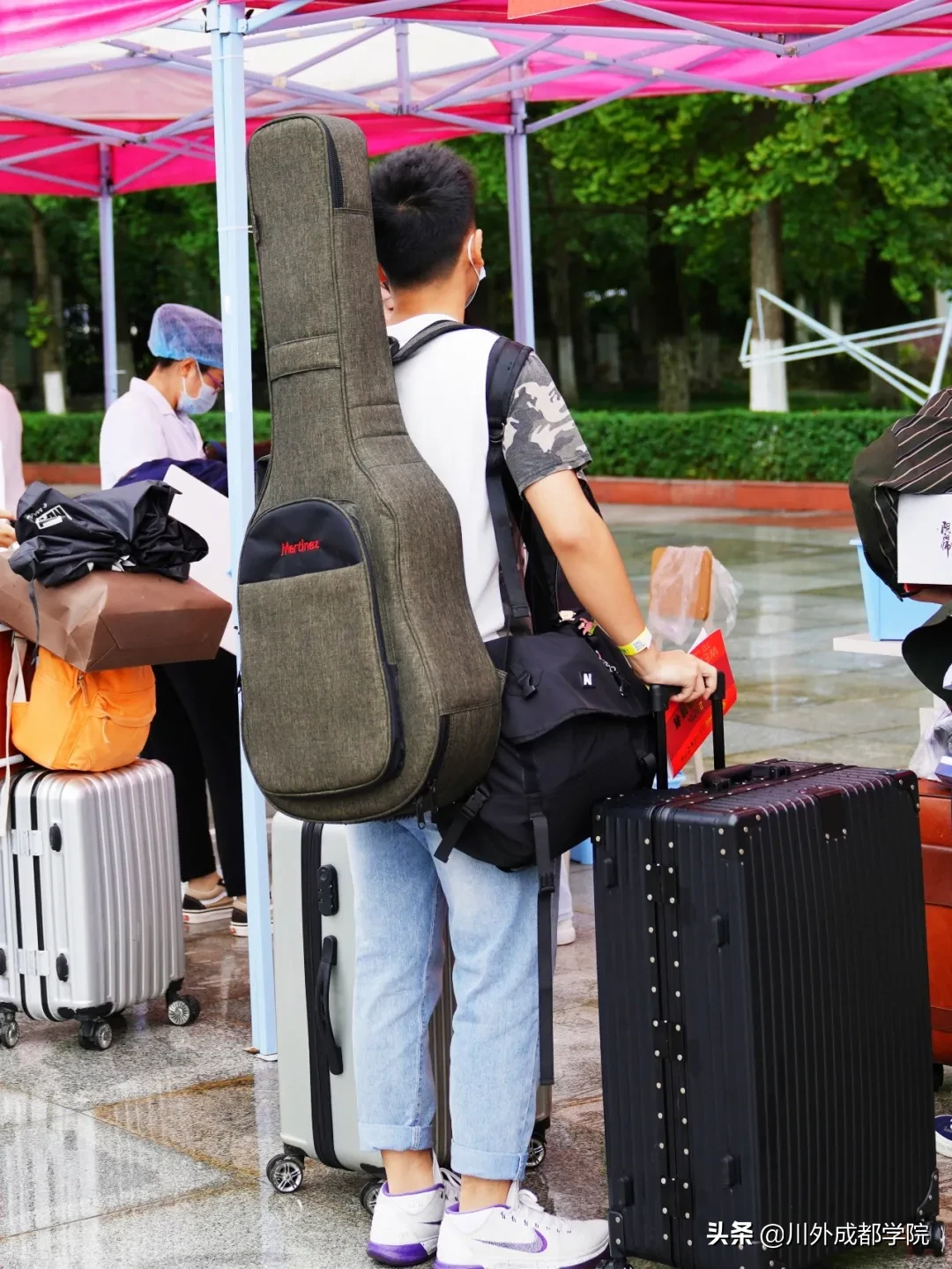 2020级萌新报到！欢迎最年轻的四川外国语大学成都学院人