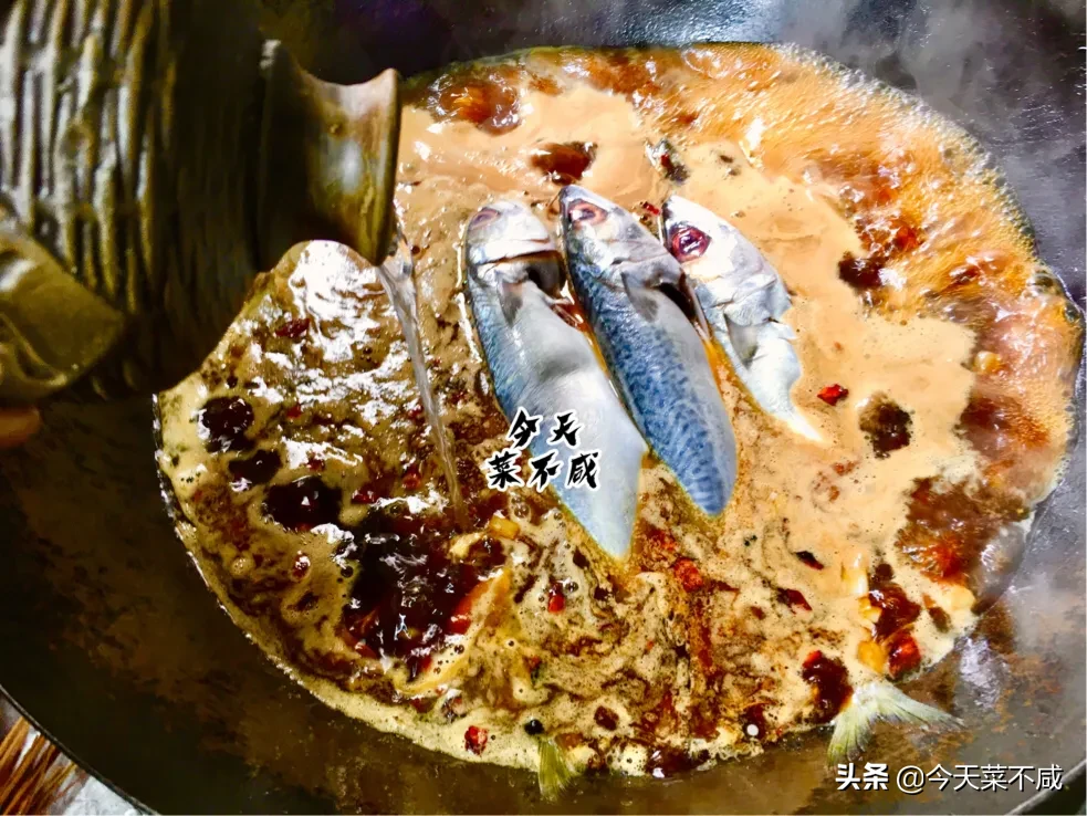 家常炖鲅鱼,不煎不炸,多放这两种调料,一点不腥,我经常这样做
