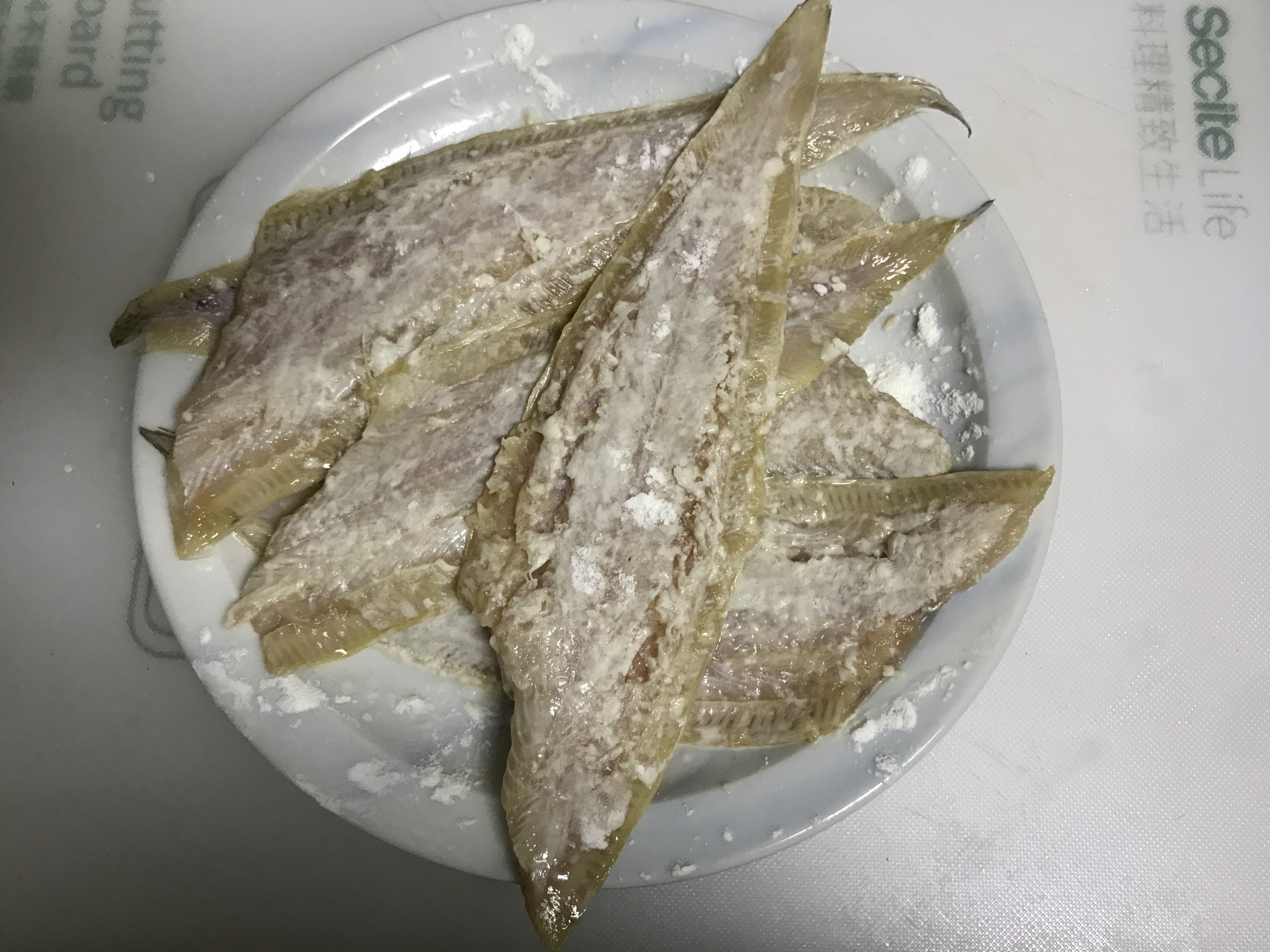 图片[5]-【炖焖牛舌头鱼】做法步骤图 味道鲜嫩 常玩手机电脑要多吃-起舞食谱网