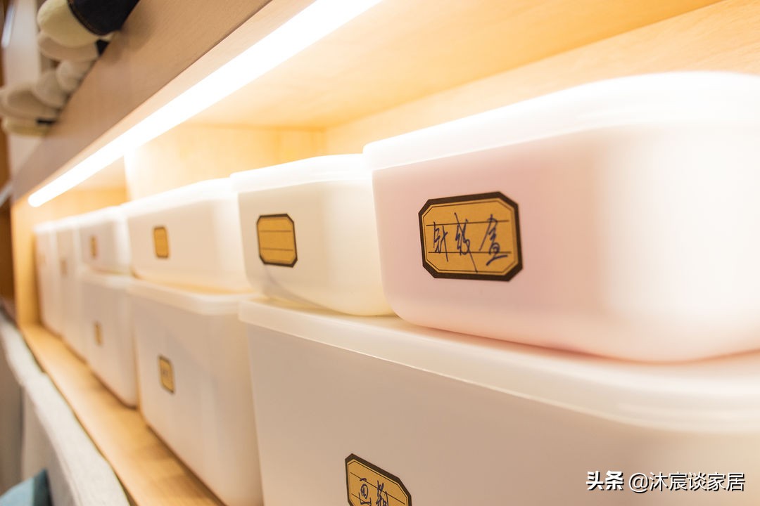 她家改造实在太牛了，光玄关就让人服气，的确是小户型装修的样本