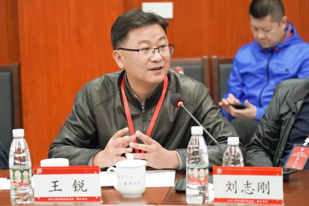 被污名化的催收行业：亟待监管立法和赋予执业权利