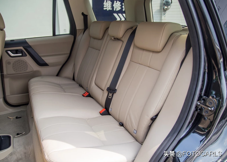 路虎神行者2 2.2T SD4实拍，炙手可热的网红车，咋一下不火了？