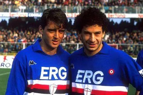 90年意大利世界杯参赛队合影（1990年代意甲有多威？）