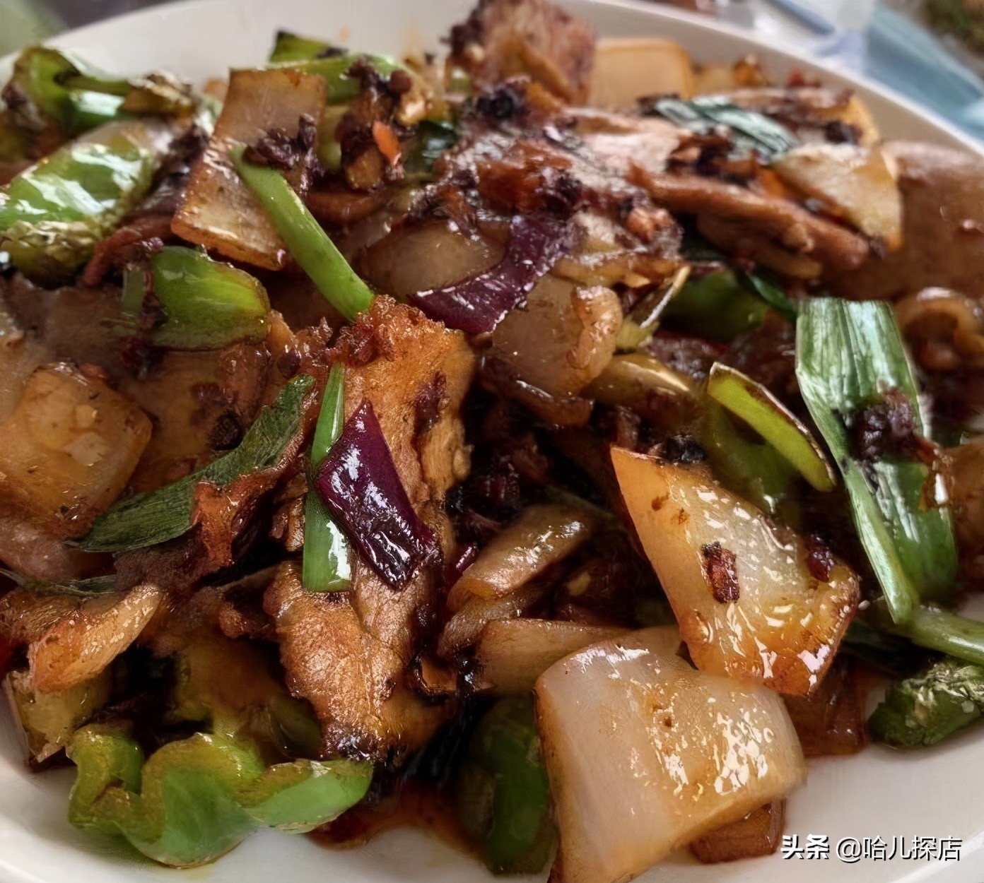 重庆酸菜鱼“鼻祖店”，藏在郊外几十公里处，葛优竟然来吃过