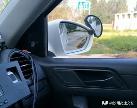 倒车入库一把过很容易，老司机图文并茂详细讲解操作技巧，实用！